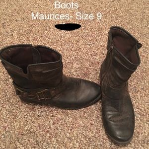 Brown boots from Maurices. Worn for one season.